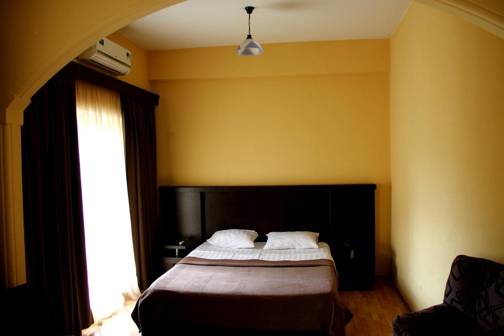 Avenue Hotel Tbilisi Luaran gambar