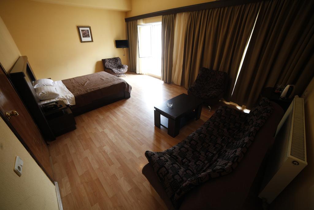 Avenue Hotel Tbilisi Bilik gambar